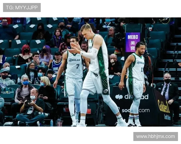 托马斯替补发威18分逆转局面21分钟狂砍27分助球队取胜